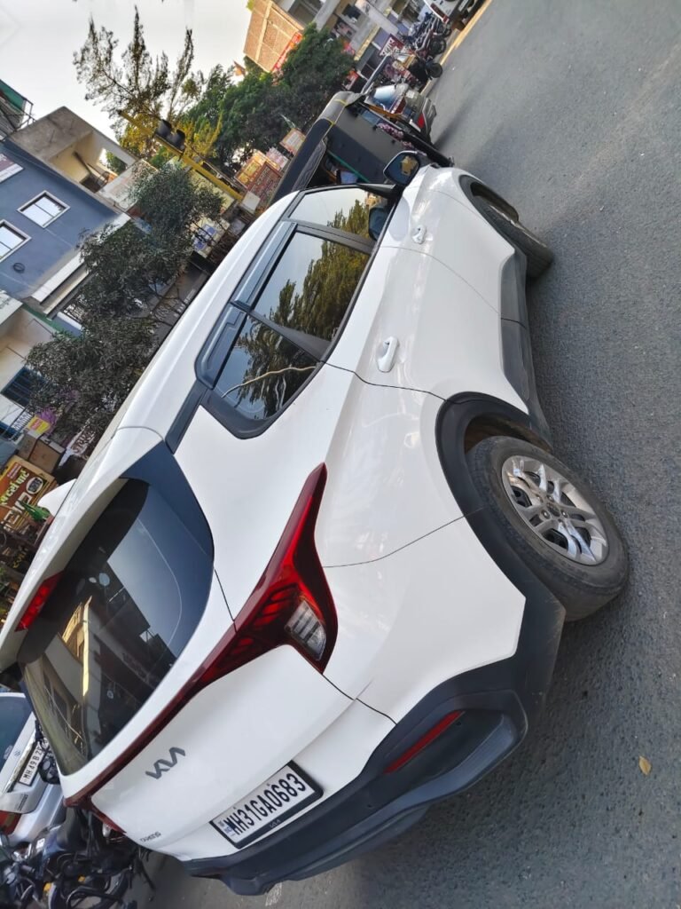 Kia Carens taxi service in Nagpur for airport pickup, local and outstation travel